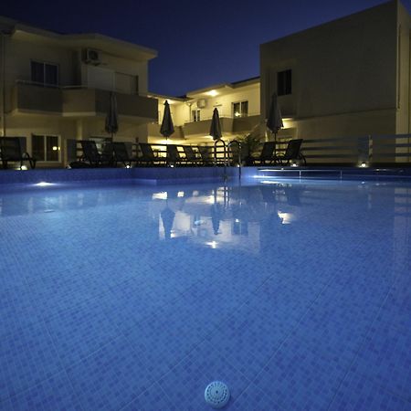 Naiades Luxury Apartments 卡拉塔斯 外观 照片